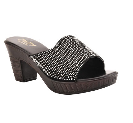 Cindy block heel woman chappal