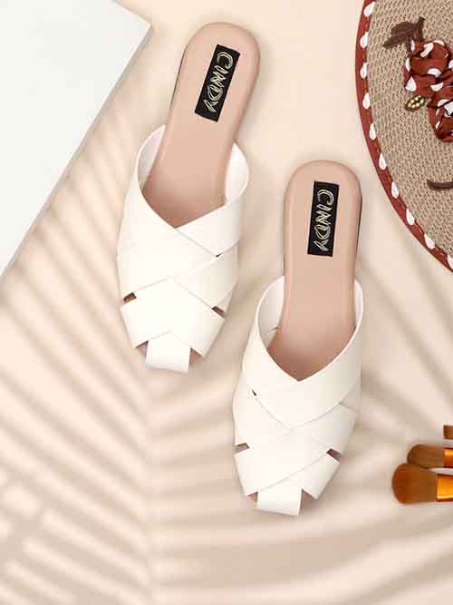 buy shoes from largest shoe wholesalers in India Cindy Footwears